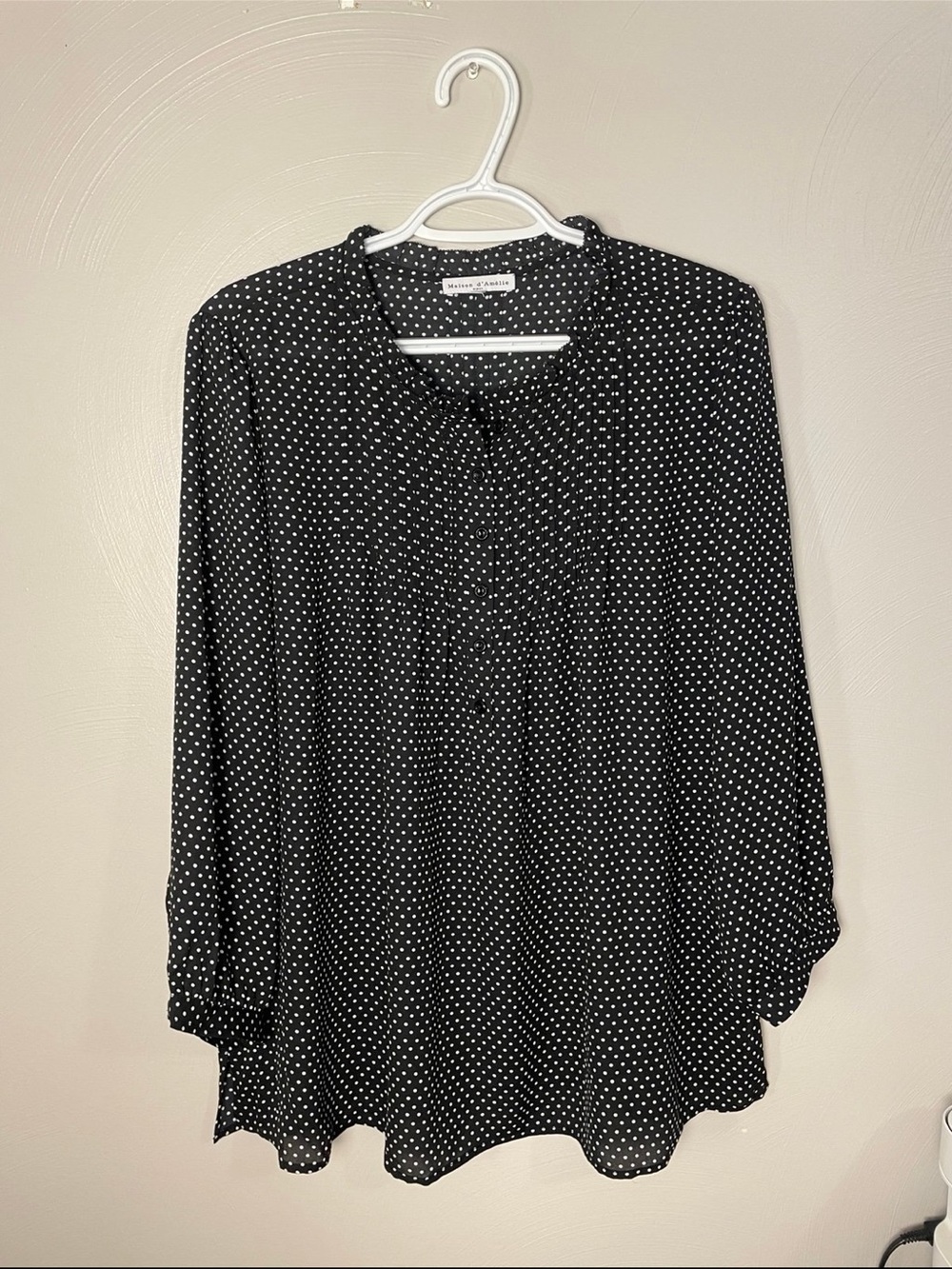Madison D’Amelie Black and White polka dot long sleeve women’s blouse Size XL